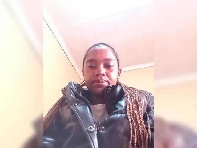 BigAssnyash27 — i like see my men stroke n get hard while i tease that gets me horny
