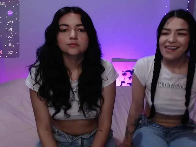 Majo-melisa — We love communication to make all those fantasies our desires, we love lesbian play, with sex toys, slaps and passionate kisses, strap-on play is our favorite