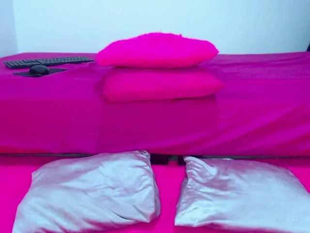 milytylor — Fun turns me on, having a man explore my body, I can open my lips and slowly touch my clit until I am satisfied to have the turn to make it mine, I love the tongue and the penis in a doggy position