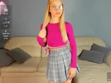 18kira18 — Hi everyone my name is #shy Kira #teen #new #18 #anal // GOAL take off skirt))) [0 tokens remaining]