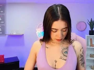 alicee_vixen — Ride dildo [368 tokens left] #skinny #tattoo #glasses #natural #curvy