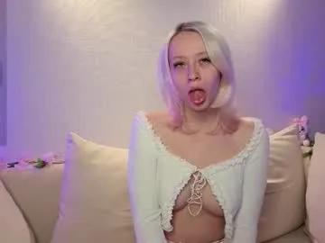 anadeya — i love vibes and chat #blonde  #natural #bigass #feet #smallboobs