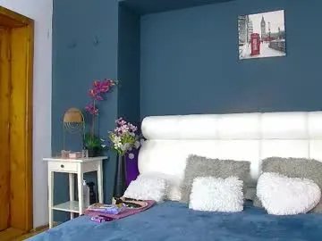 cougarmilf_ — Make Mommy RIDE IT [444 tokens left]