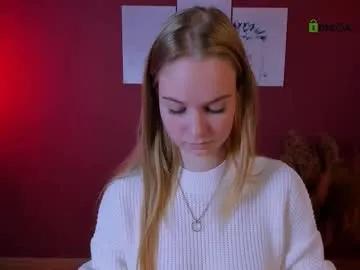 dakota_night_ — GOAL: show funny face [74 tokens remaining] Welcome to my room! #18 #blonde #nonude #pvt #skinny