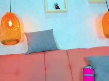 emiily_s — GOAL: squirt in my feet [251 tokens remaining] Welcome to my room! #feet  #anal # squirt # #lovense #new