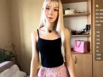 evaqt — Hi! im Eva and im #new here! GOALIf you like my outfit todaylove pattern 222tk #18 #skinny #shy #lovense [25 tokens remaining]