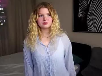 latanyabarthel — gently touch my neck #New #18 #shy #bigboobs #bigass [44 tokens remaining]