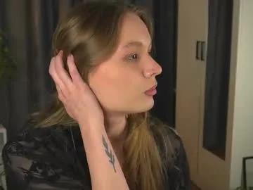 lisa_schiele — Take off bra & Ice show [92 tokens left] #natural, #bigass, #lovense, #new,  #french
