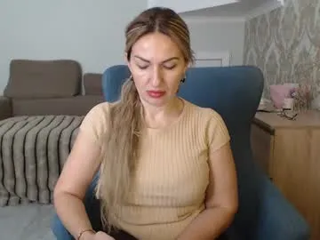 mallinia on Chaturbate