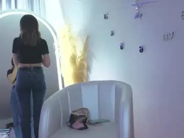 nickywindsor — Current Goal: melt an ice cube in my nippples  at 221 tokens -- Next Goal: Let the ice cube slow melt in my belly  -- #stockings #shower #hairyarmpits #jeans #leather