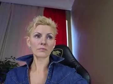 nymphvariety —  eye contact and tease with lips  #bigboobs #blonde #milf #slim #new [39 tokens remaining]