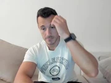 roberto4ever — GOAL TAKE OFF T-SHIRT #muscle #bigass #cum #flexing #private [80 tokens remaining]