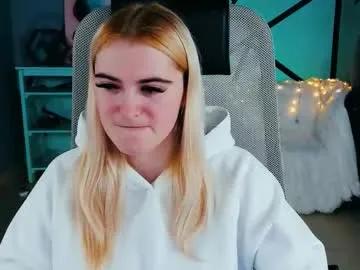 stef_nicks — GOAL: sexy teasing [30 tokens remaining] I'll be your best fantasy, private is open #bigboobs #new #nonude #blonde #shy