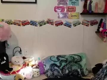 ten_tickle_pixie — Hangman, heart edition. 10tks to guess a letter  Current prize: Wet bodysuit @9 words. Each goal = help with current word  /tipmenu /toymenu  #lush #bush #natural #weird #game [145 tokens to goal]