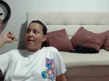 yessica_08 — GOAL: total naked [100 tokens remaining] yummy #feet #latina #couple #tits #anal
