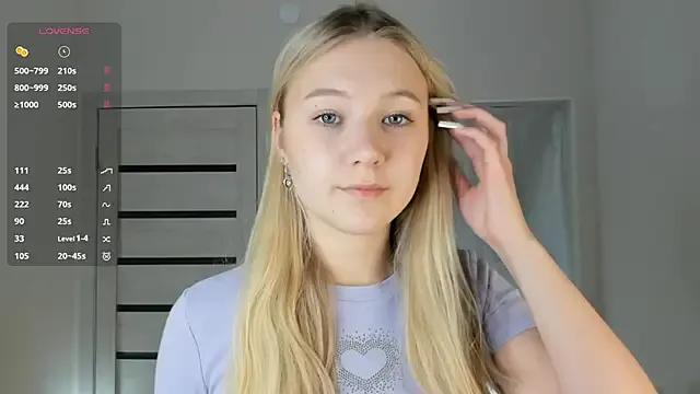 ArianeAumich — take off my skirt