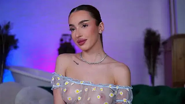 ClaraBenatti — Squirt all over your cock