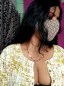 cpl-jiya-piyerced — PUSSY PIERCING