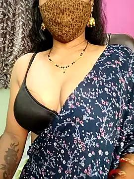 cpl-jiya-piyerced — pussy fingring