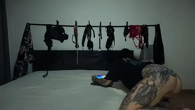 darkinkedbabe — play with pussy.