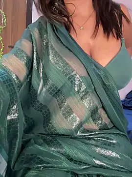 DevineDevilQueen — Icecream on boobies