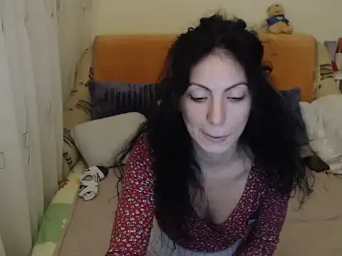 Emmatoo on StripChat