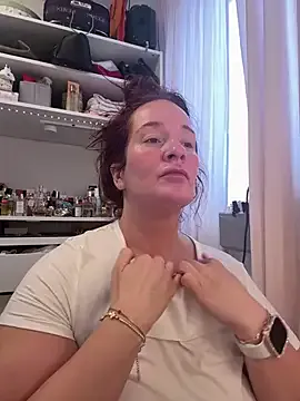 Engel_babe on StripChat