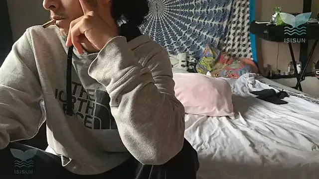 isissun03 on StripChat
