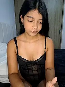 IslaBlaze — Fingers in pussy