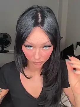 juicylucie — Moan your name 