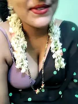 KannadaTamilSexyCouples — Boobs show