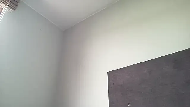 Kmiii21 on StripChat