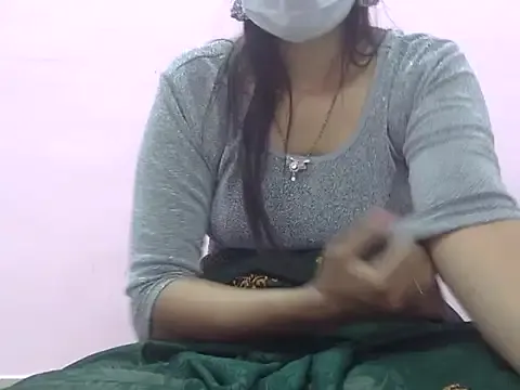 Laila_Cute on StripChat