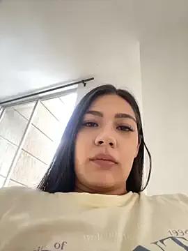 Latina_vanessa — Take off clothes