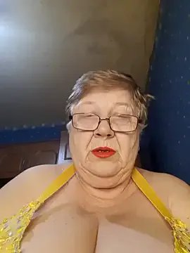 Lena_Gaby — Show boobs and pussy