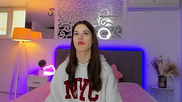 LuisaClover — make me cum 