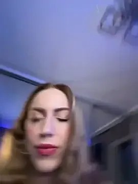 LunaAlya — Show you my wild side Oil ass and plug