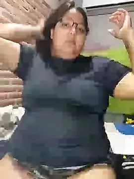 Mami-y-Papi2 on StripChat
