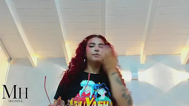 MizzHell on StripChat