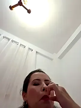 NeredaXxx on StripChat