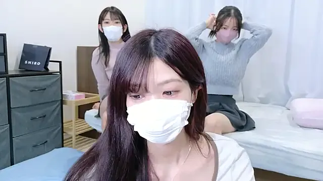 oxo_yuna_oxo on StripChat