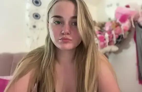 pinkie_piexx — dildo blowjob pov 