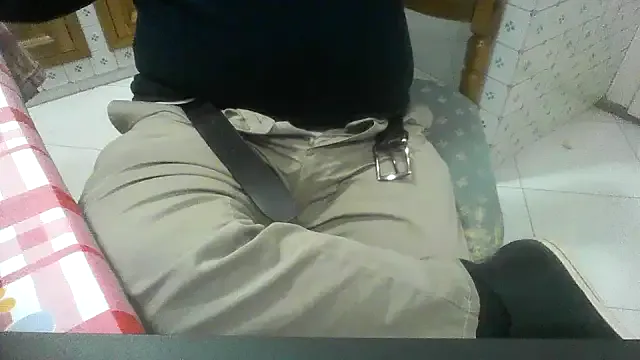 polloiw on StripChat