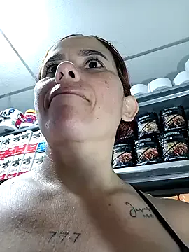 Queen_lorena on StripChat