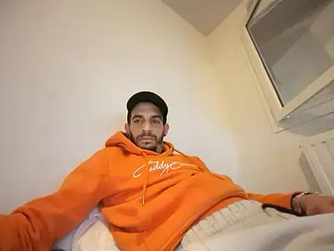 Rebeu313 — Grosse ejac en vue 