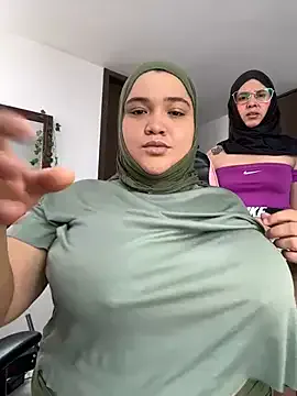 sweetmuslim01 on StripChat