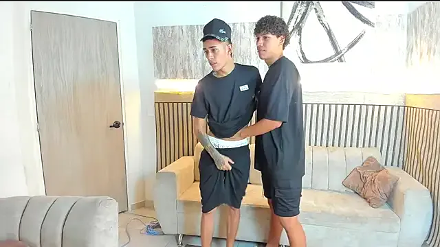 Warrios_teams on StripChat