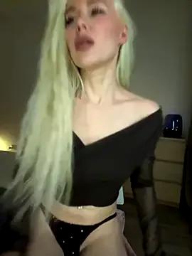 xDinnax — show boob