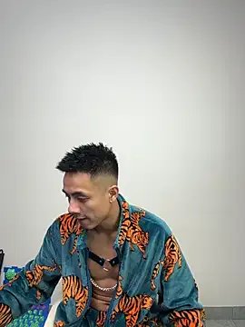 XiaoLin-01 — Freechat on StripChat