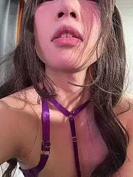 Yiyi-707 on StripChat